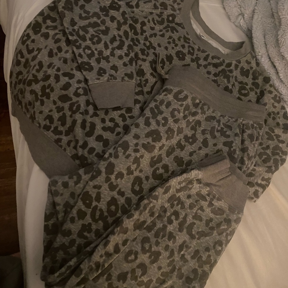 Old Navy Gray Lounge Pants